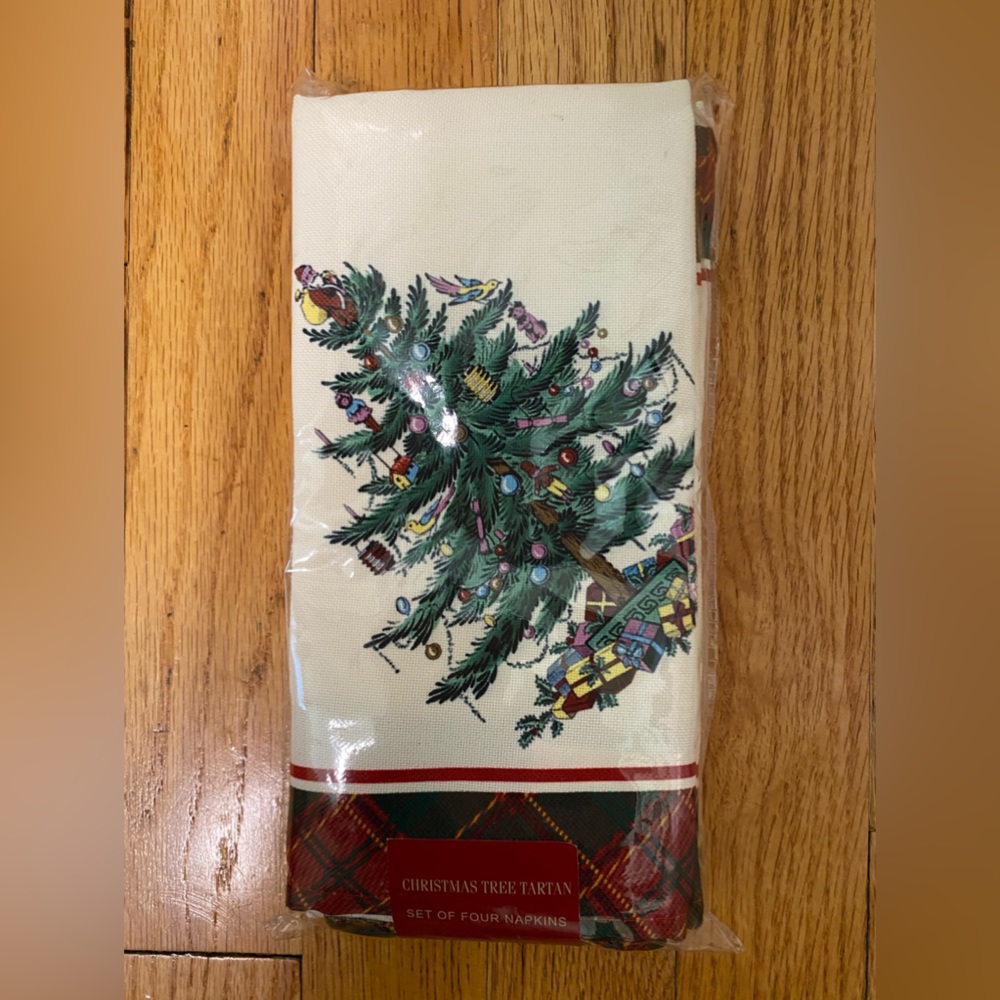 SPODE - CHRISTMAS TREE TARTAN Plaid - Set of 4 - 20x20 CLOTH NAPKINS - NEW